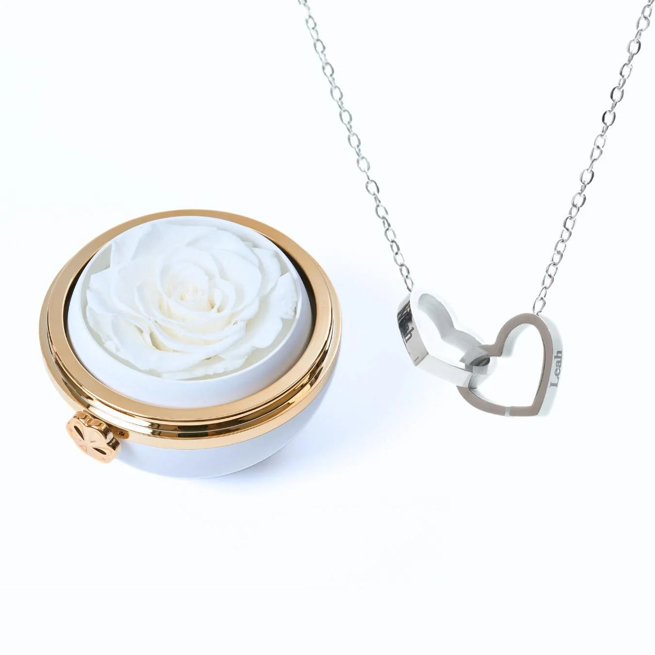 Pasión Eterna & Collar Personalizado